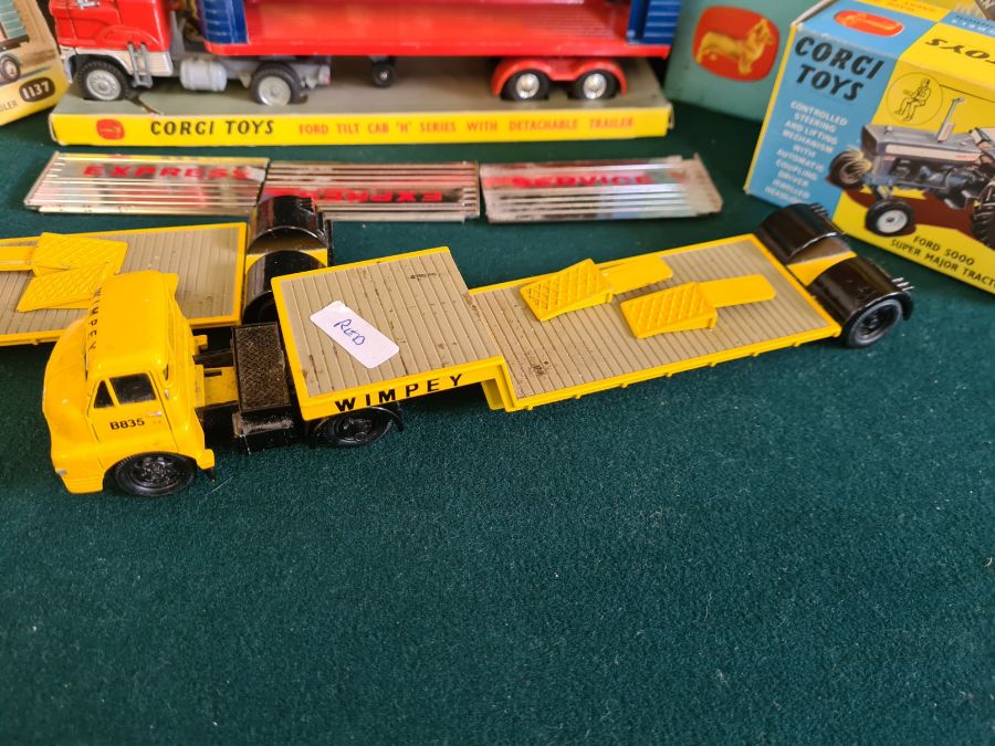 Mixed Corgi lot to include Corgi Major 1137 Ford tilt cab 'H' series with detachable trailer, - Image 2 of 8