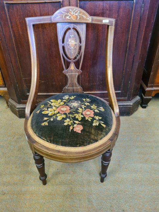 Victorian rosewood occasional chair with circular velvet floral embroidered seat with boxwood and