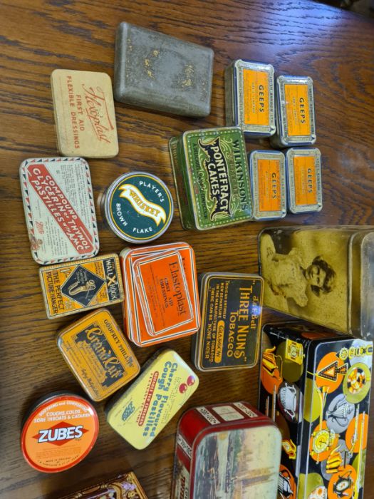 A WWII army armoured fighting vehicle, first aid kit and contents together with a small collection - Image 3 of 4