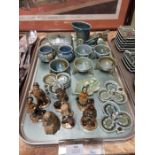 Mixed tray lot of Irish Wade, 22 pieces to include figures, pin dishes, cauldrons, etc.