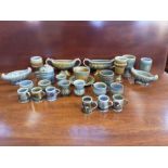Tray lot of 25 assorted Irish Wade items to include jam pots, beakers, cream jugs, cup and saucer,