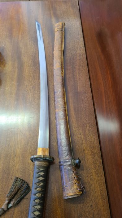 1970's Japanese Katana sword with ornamental brass mounts and leather sheath. - Image 8 of 8