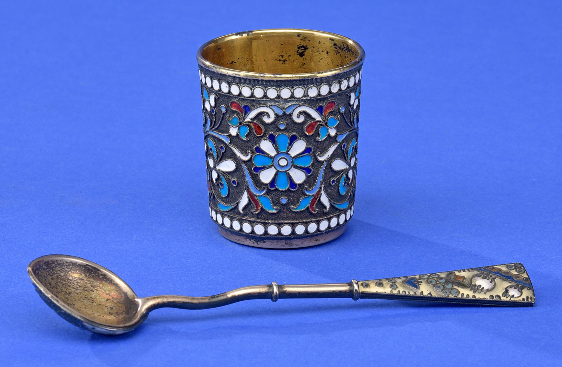 Schnapsbecher und Löffel von Fedor Rückert, Faberge 1895-1914