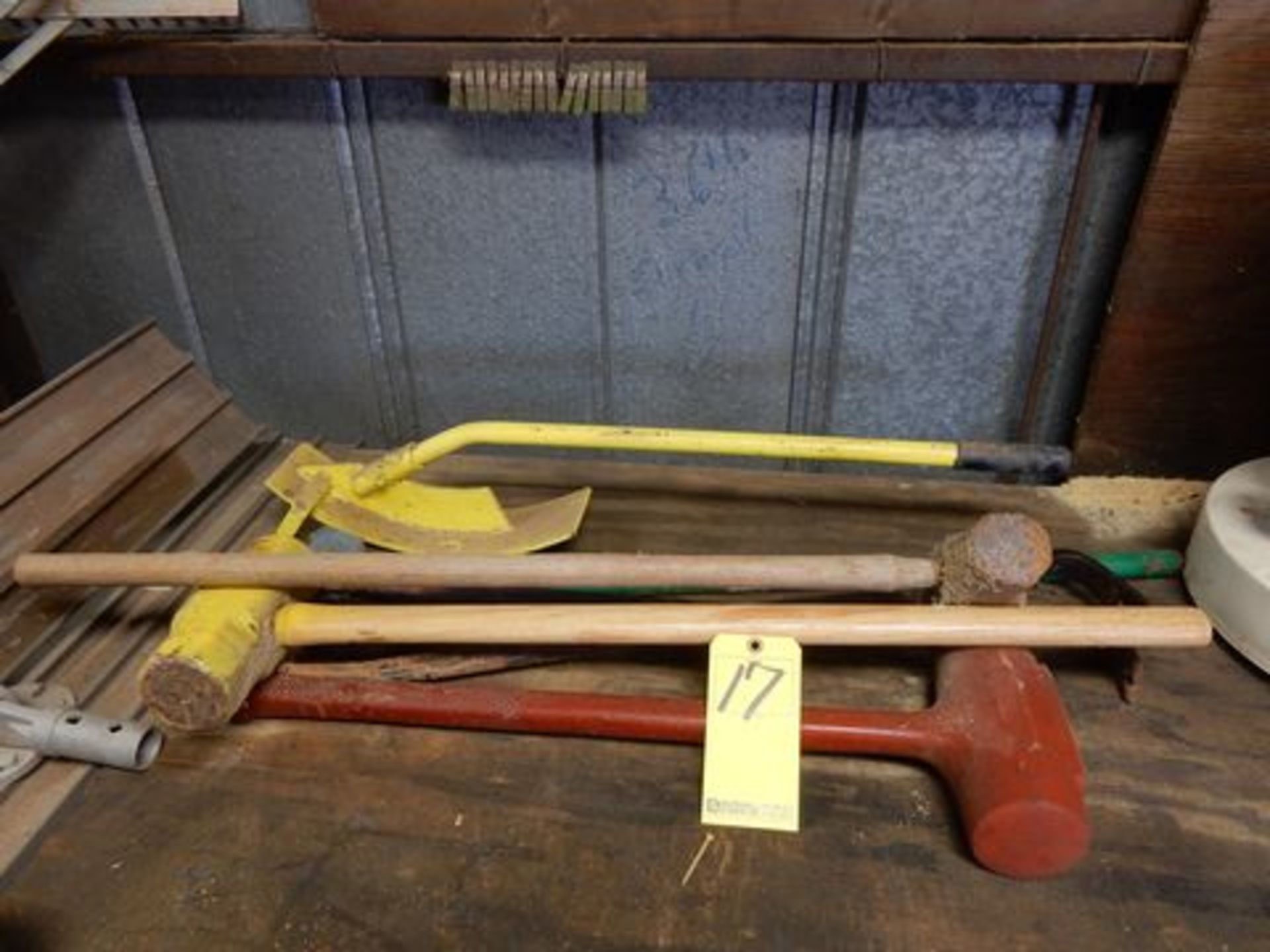 LOT SLEDGE HAMMERS