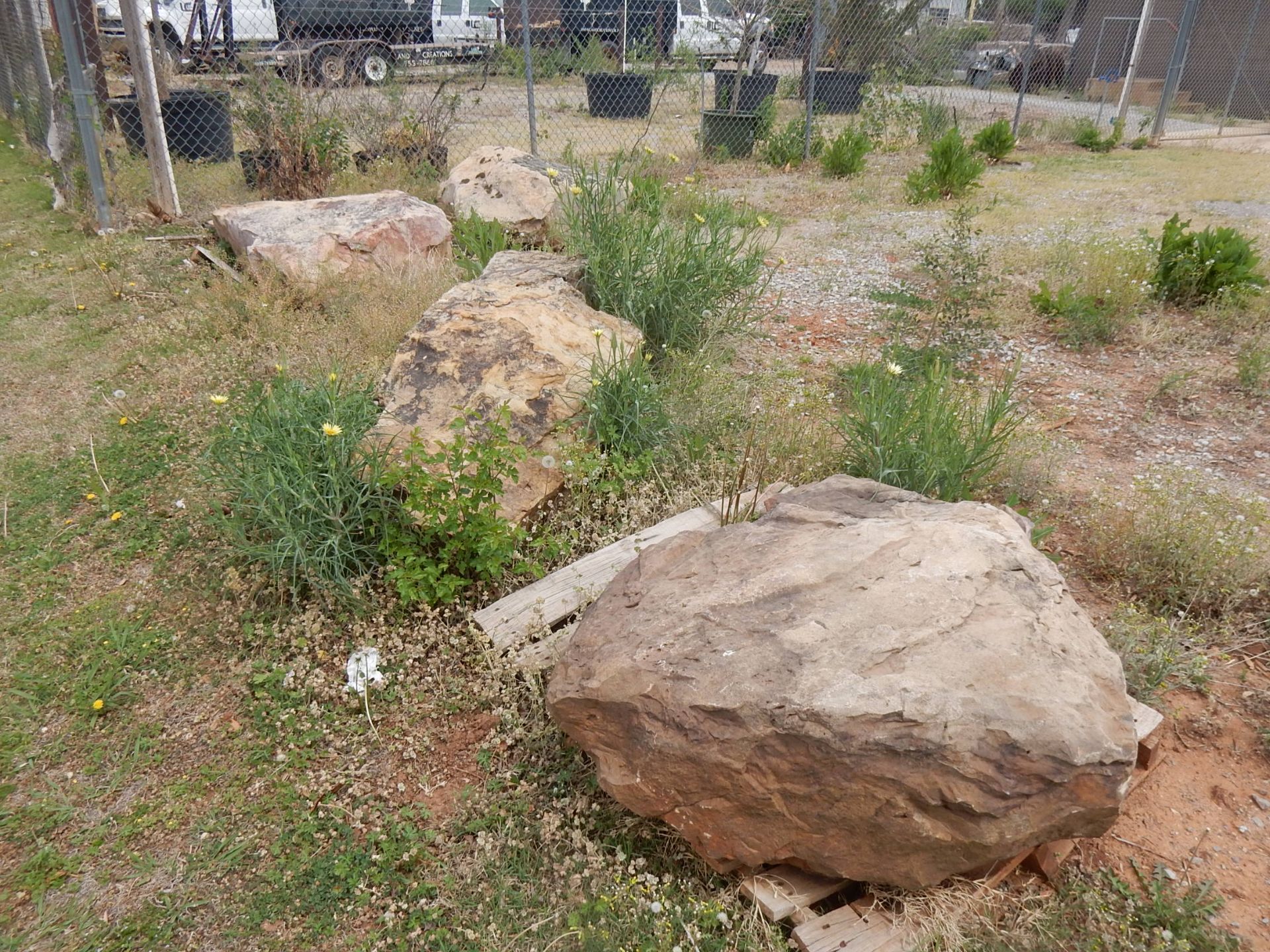 LOT (10) LANDSCAPE BOULDERS