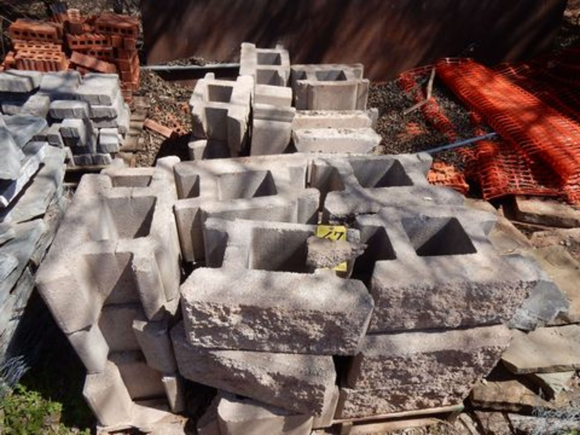 LOT CONCRETE BRICKS