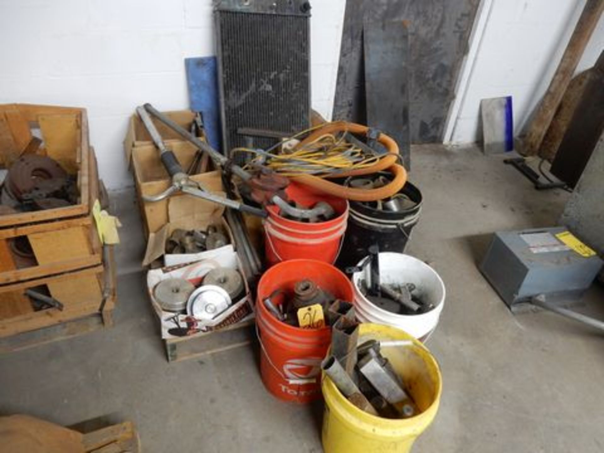 LOT MISC. STEEL TO INCLUDE 5 GAL. BUCKETS & PALLET