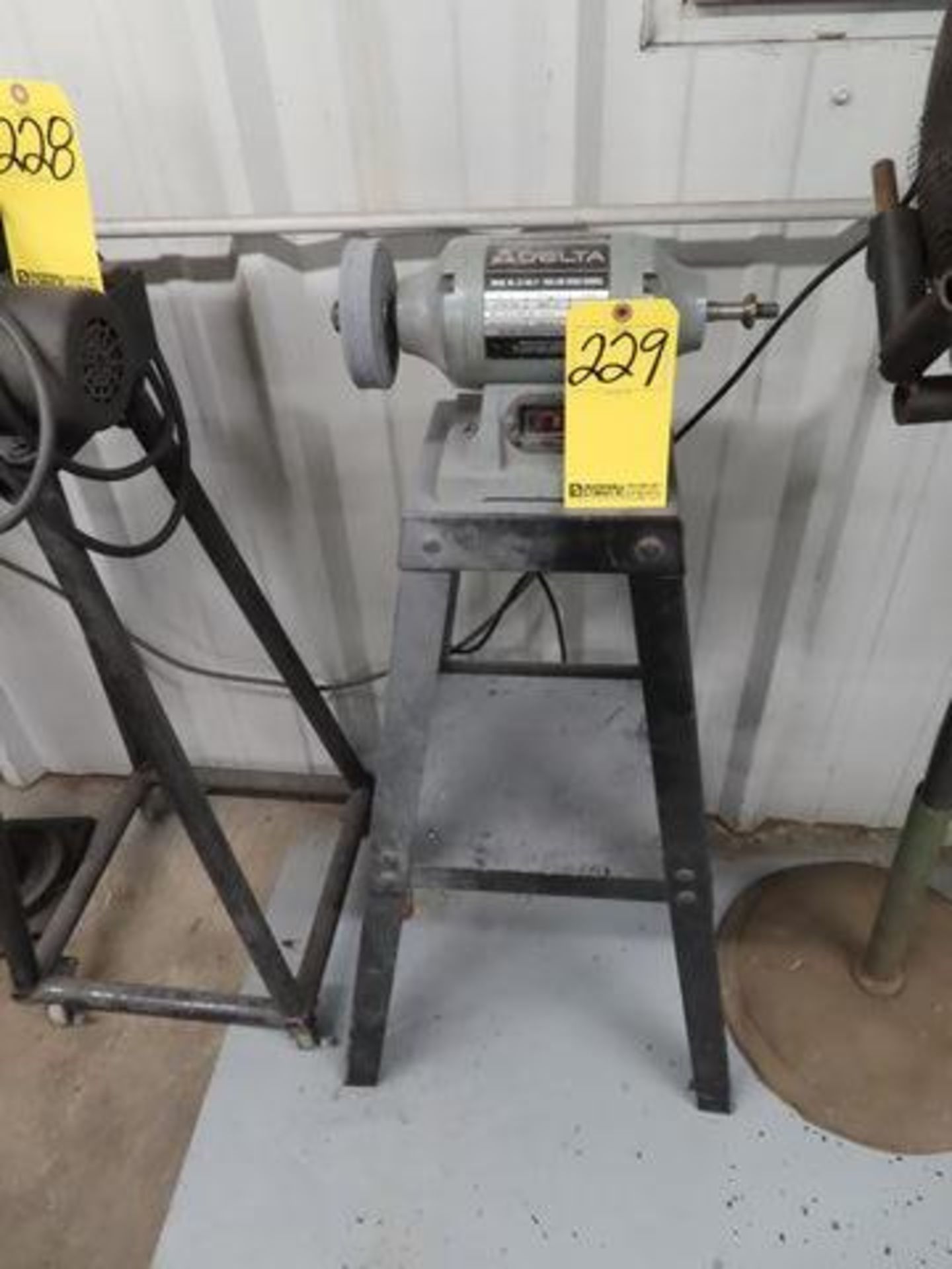 LOT (2) DUAL END BENCH GRINDERS W/STANDS