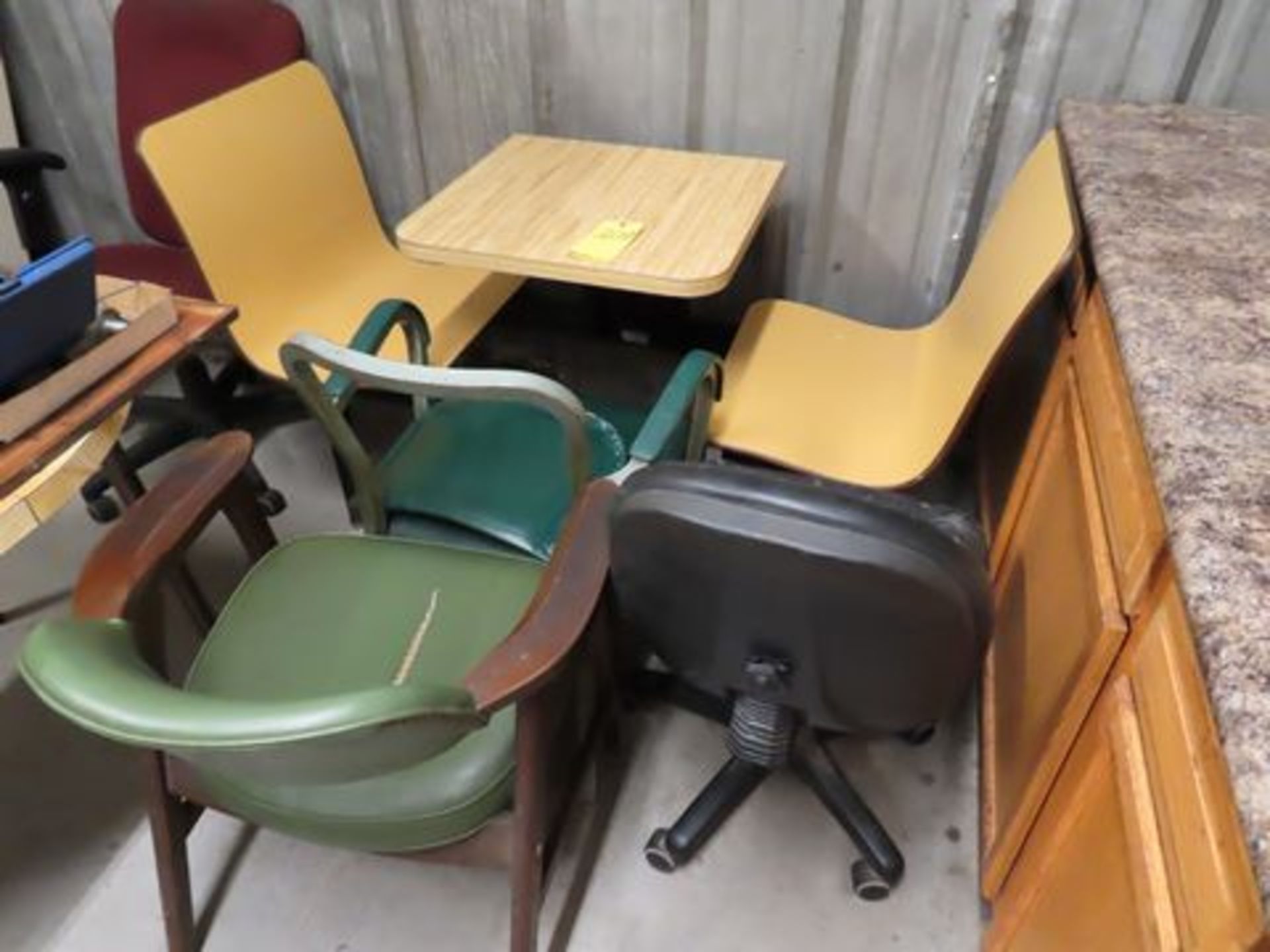 REMAINING ITEMS IN BREAK ROOM - DINING TABLE, MISC. CHAIRS, 2-SEAT BENCH, (2) FOLDING TABLES, METAL