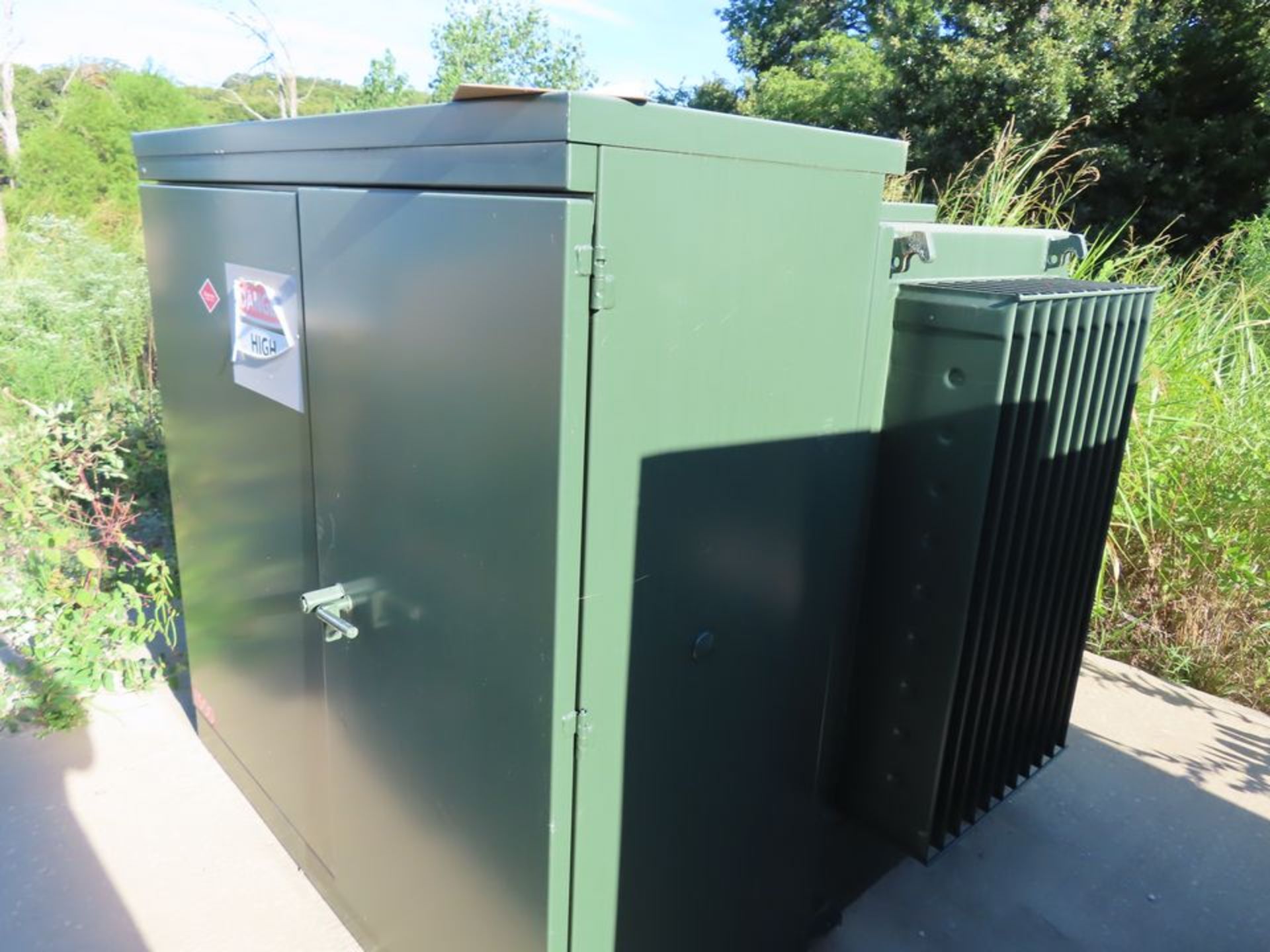 SOLOMON 1,500 KVA 3-PH PAD-MOUNTED TRANSFORMER, S/N 165636 - Image 2 of 3