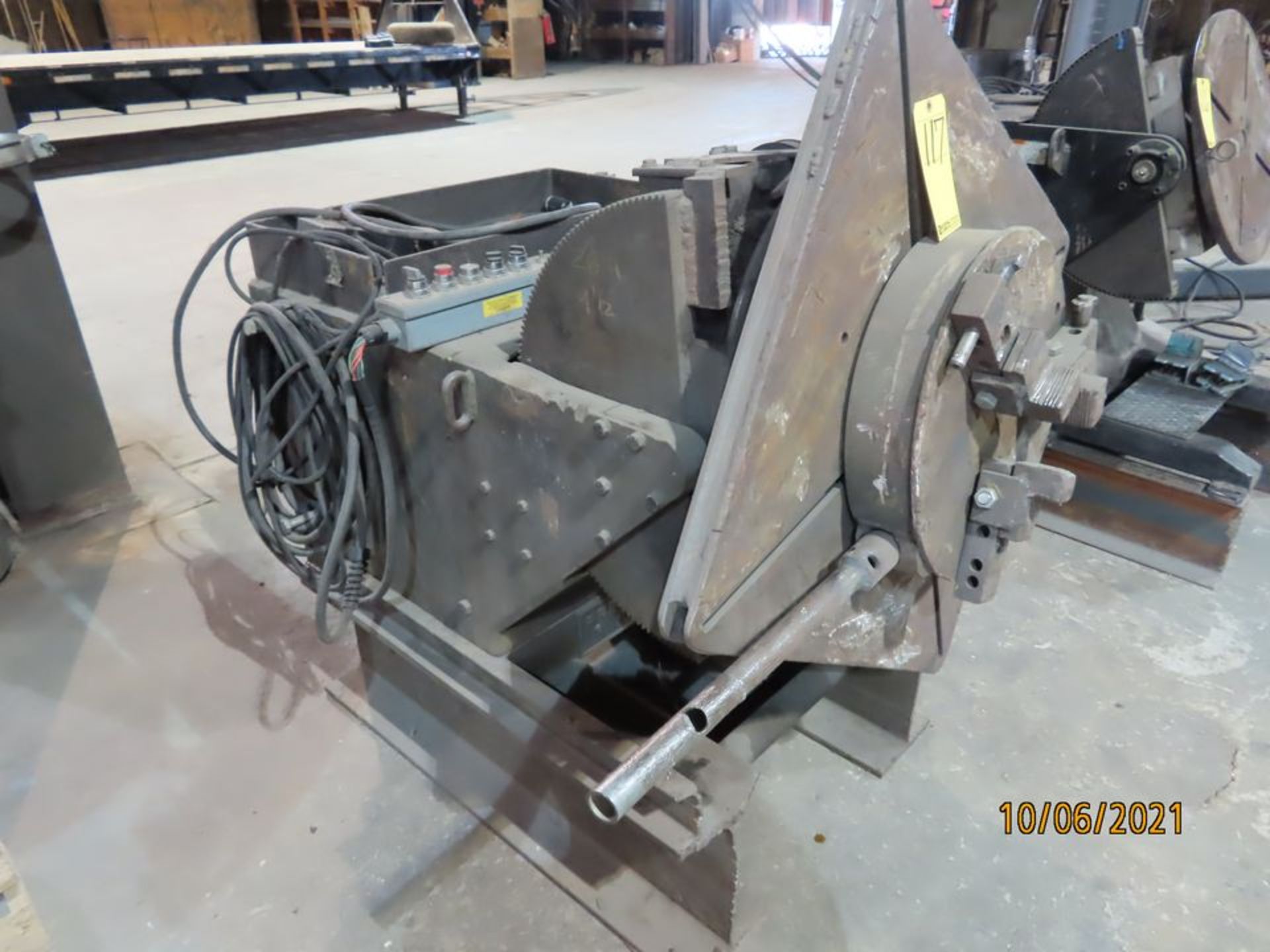 PRESTON EASTIN WELDING POSITIONER, M# PA25HDS, S/N PA25HD50, APPROX. 2,500 LB. CAP., 18" 3-JAW CHUCK - Image 2 of 2