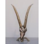 KHOUBESSERIAN Dikran (1913-1991). Crâne d'antilope. Bronze argenté et doré. Edition FONDICA