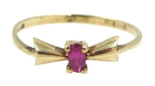 9ct gold single stone ruby bow design ring, hallmarked