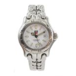 Tag Heuer Professional 200 meters ladies stainless steel bracelet wristwatch, with date aperture, No