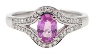 18ct white gold pink sapphire and diamond ring, with split diamond shoulders, hallmarked, sapphire 0