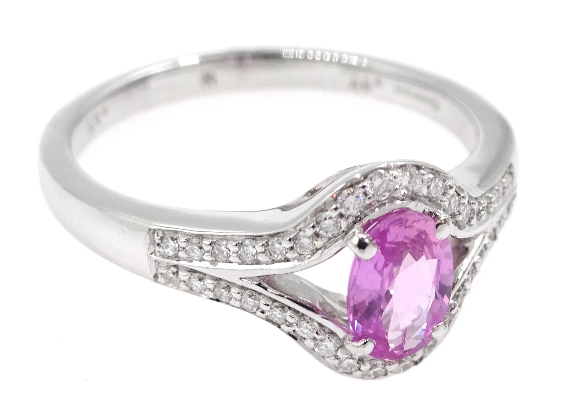 18ct white gold pink sapphire and diamond ring, with split diamond shoulders, hallmarked, sapphire 0 - Image 3 of 4