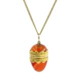 19th century 18ct gold mounted agate egg pendant