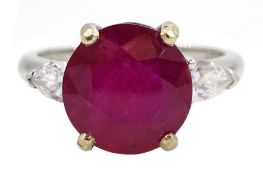 18ct white gold round ruby and pear shaped diamond ring