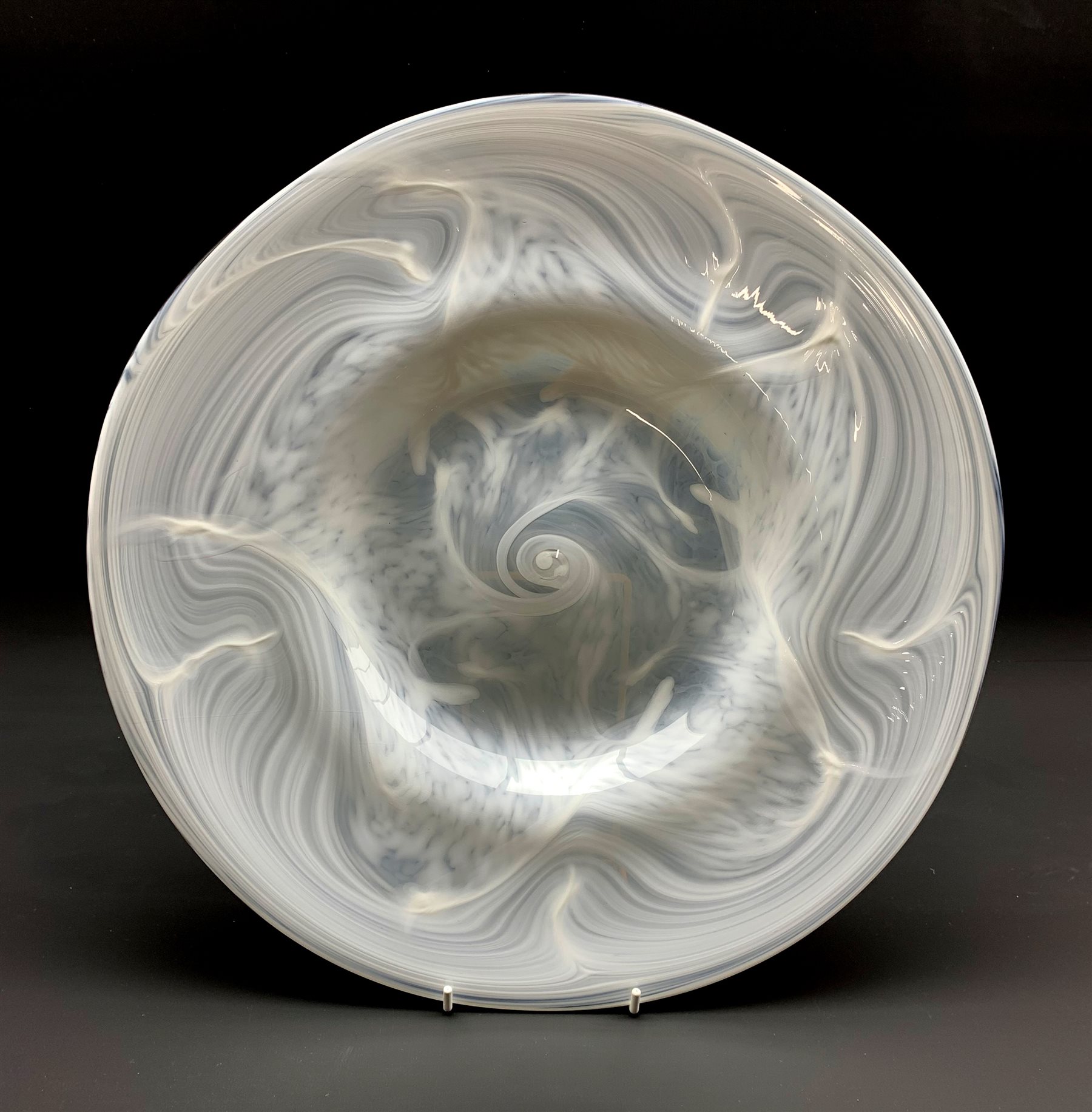 Large Uredale Glass studio dish, decorated with opaque swirl decoration by Timothy J. Simon, D38cm