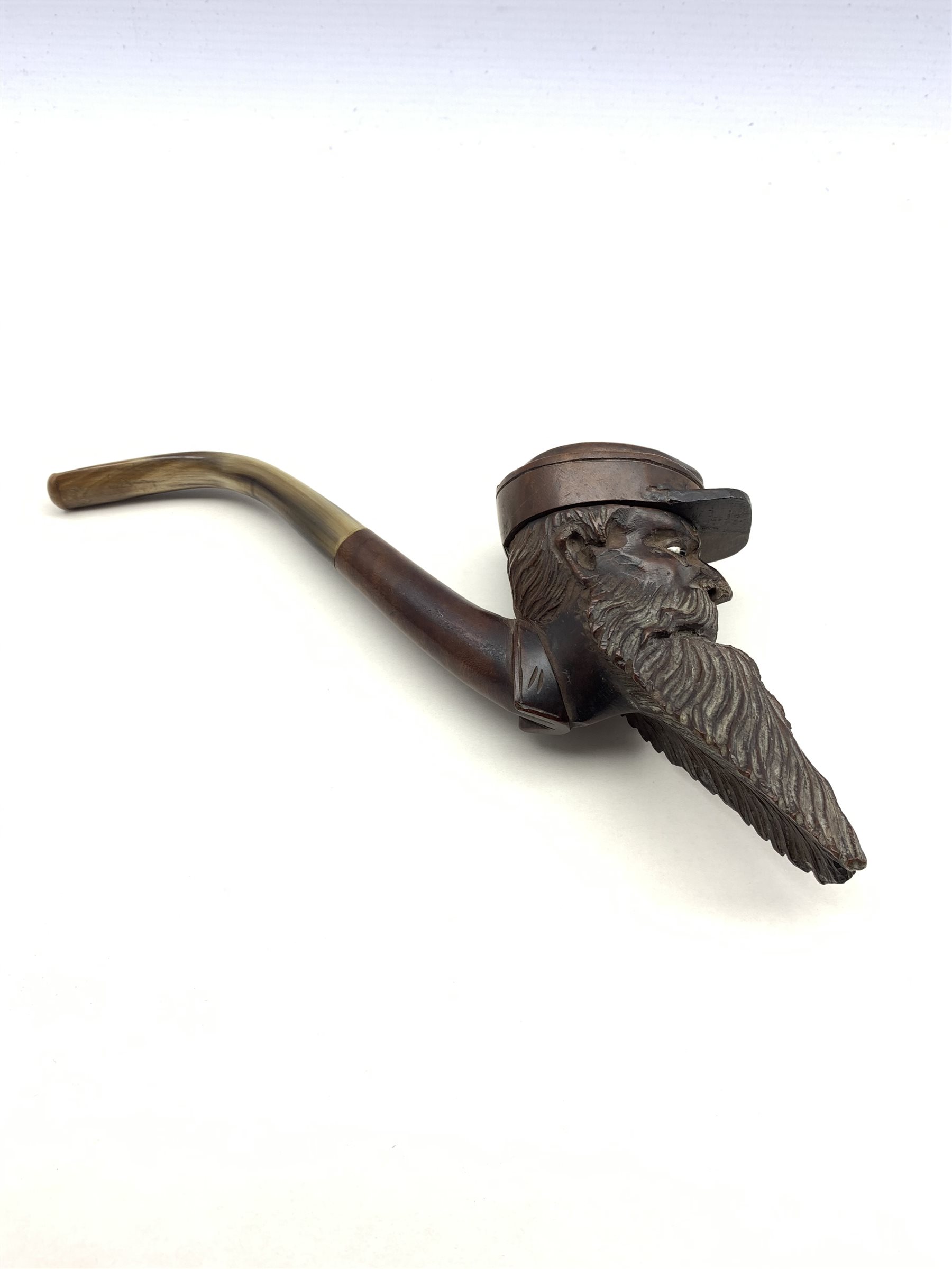 Early 20th century Briar pipe in the form of a bearded gentleman wearing a cap, inset glass eyes and - Image 2 of 4