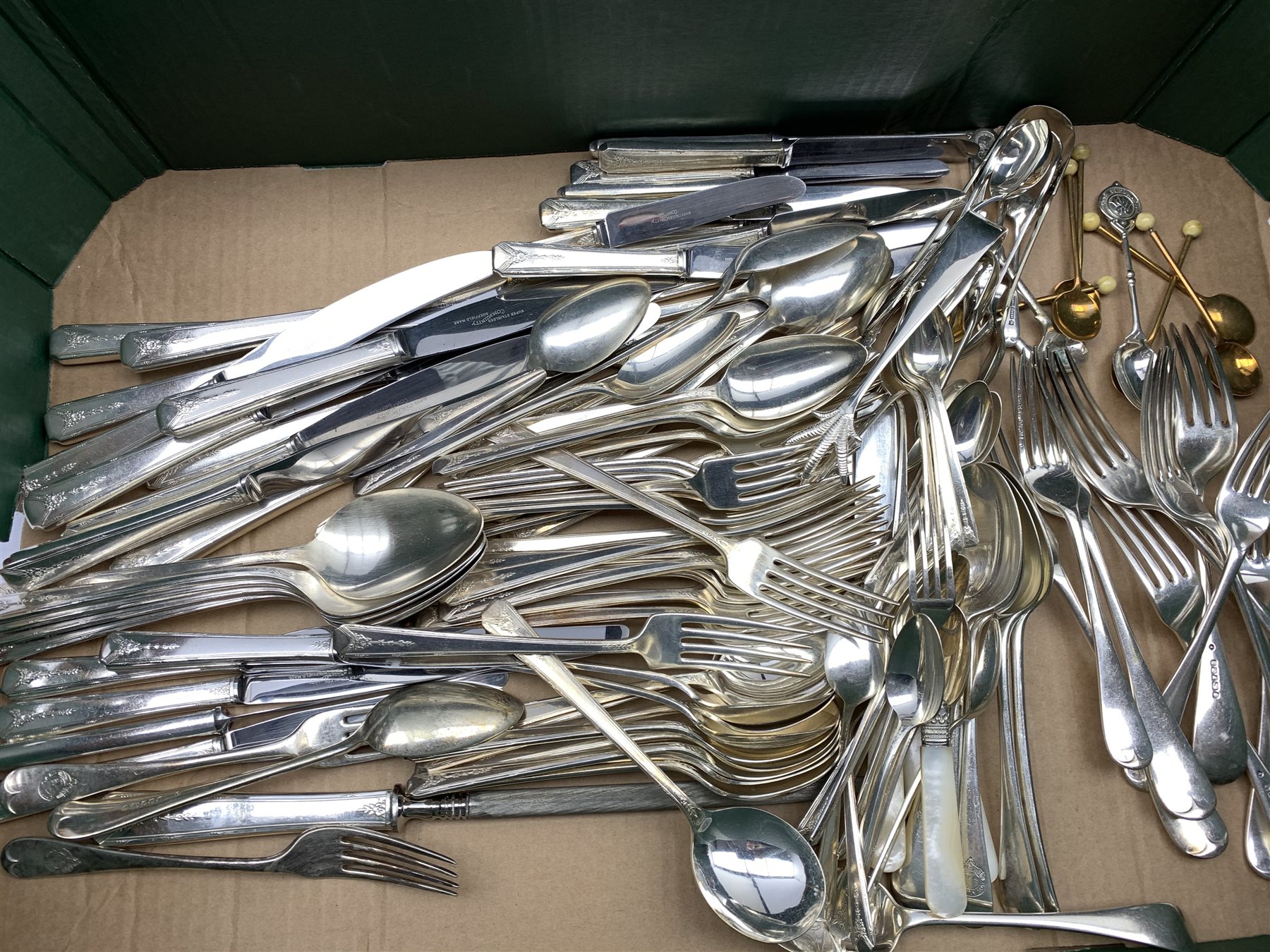 Community 'Milady' pattern cutlery service for twelve settings, lacking six dessert knives and one t - Image 3 of 3