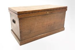 Late 19th / Early 20th century oak silver chest, the hinged lid lifting to reveal baize lined lift o