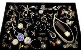 Collection of silver and stone set silver jewellery including Scottish silver Celtic brooch by Rober