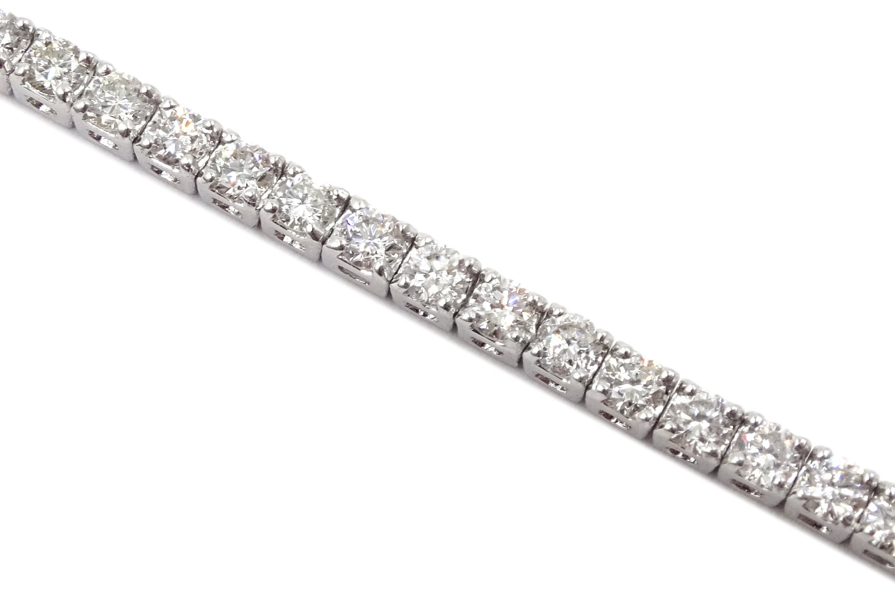 White gold round brilliant cut diamond line bracelet, stamped 18K, total diamond weight approx 2.65 - Image 4 of 4