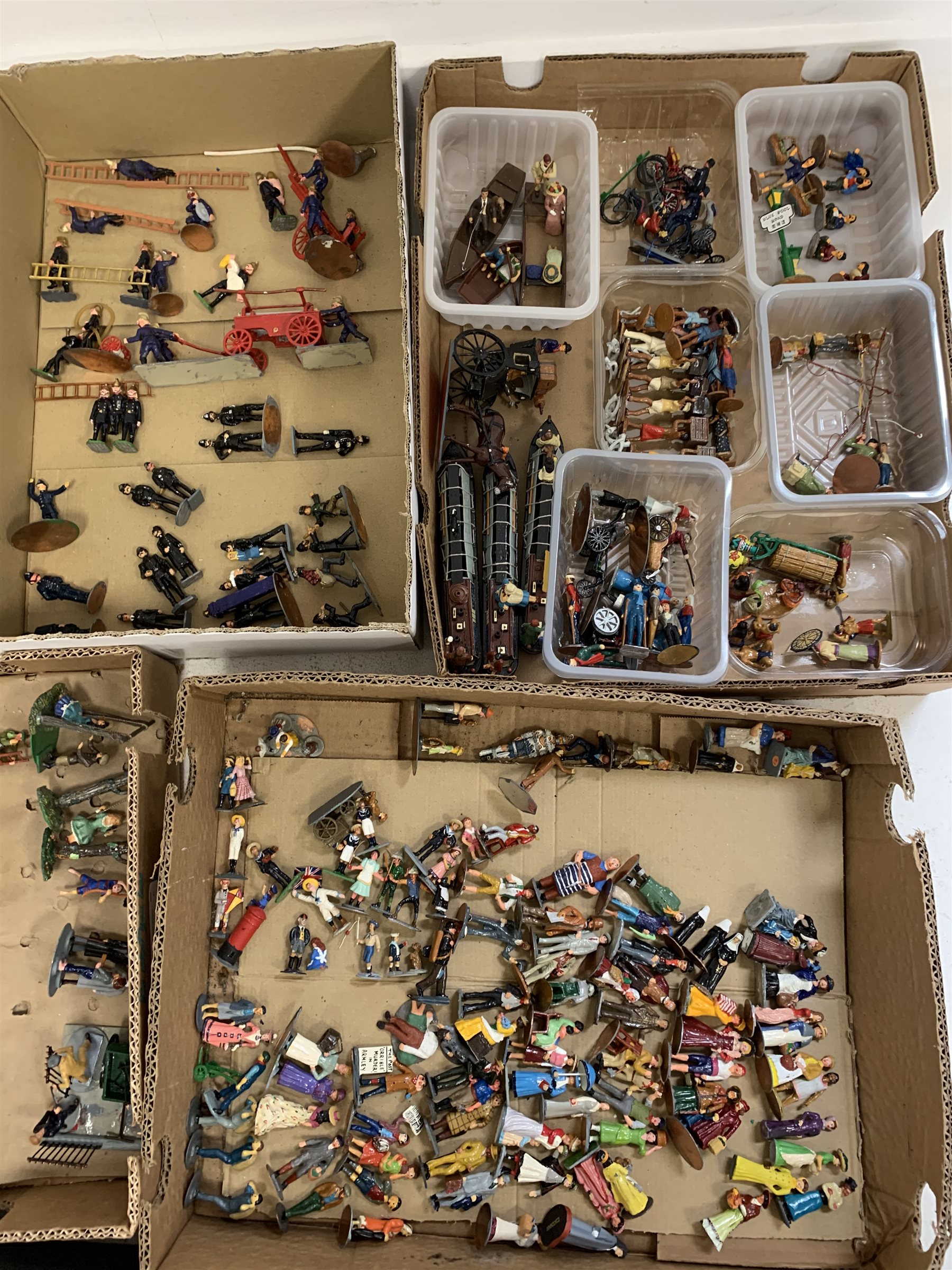 Collection of painted metal model figures and accessories - Image 2 of 9