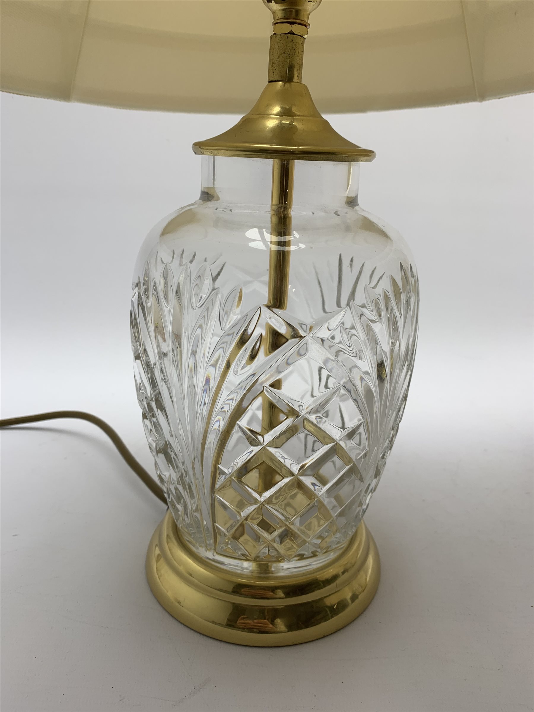 Waterford Kent Accent crystal table lamp with fringed shade H50cm overall and another glass lamp and - Image 3 of 5