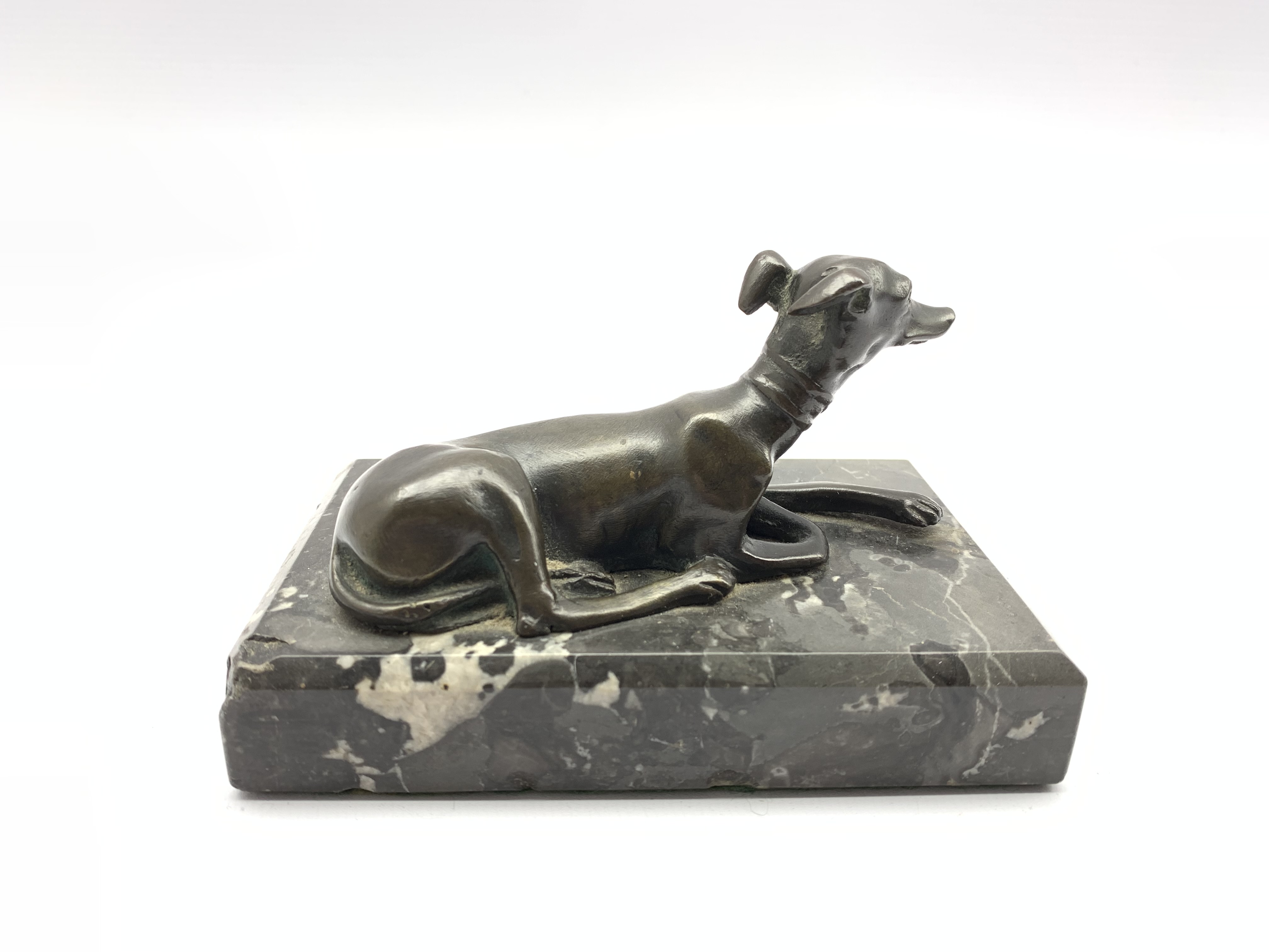 Desk paperweight in the form of a bronze recumbent greyhound on a veined grey marble base W13cm - Image 4 of 5