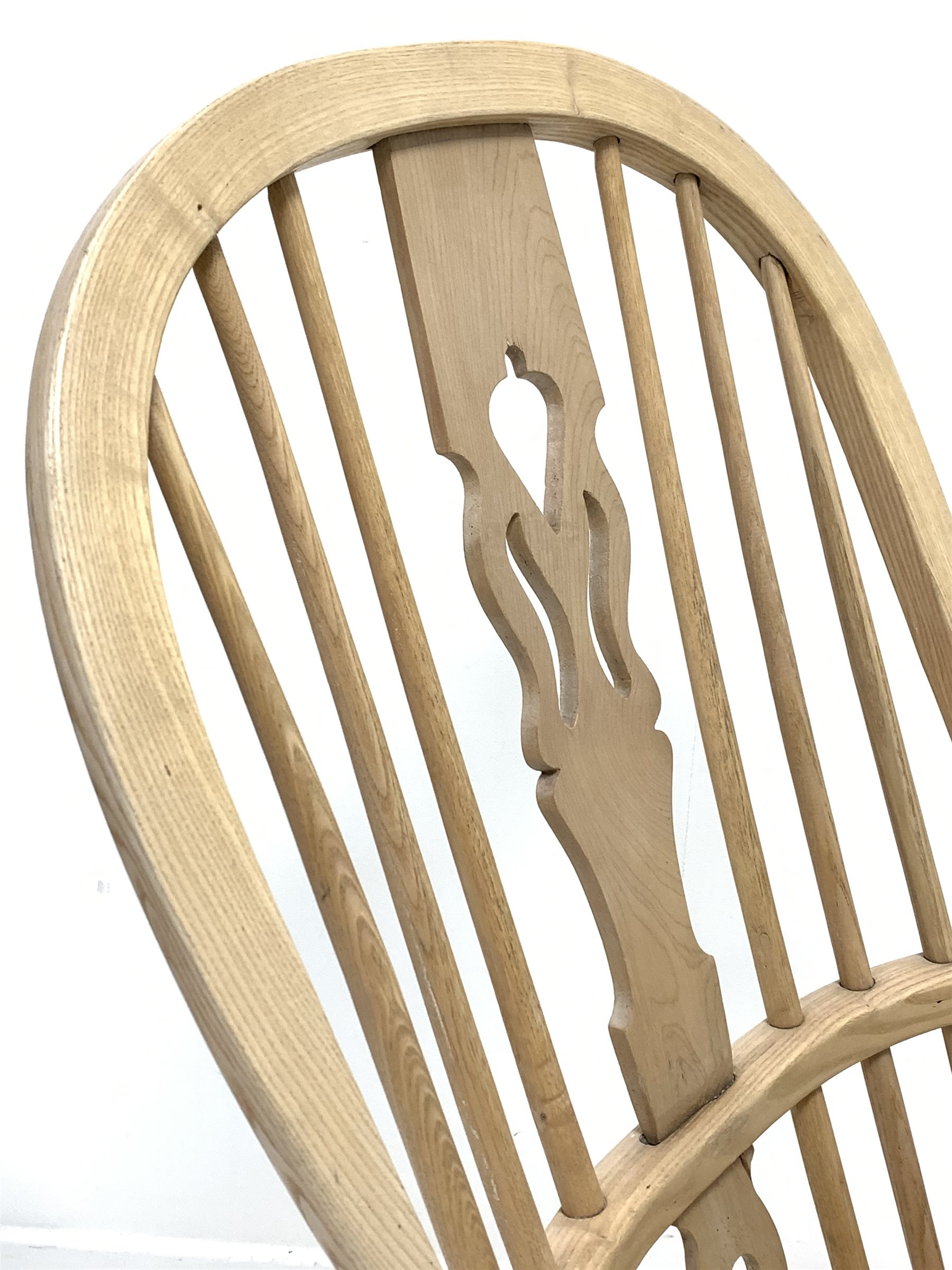 19th century stripped ash and elm Windsor armchair, hoop, spindle and splat back, shaped saddle seat - Image 3 of 3