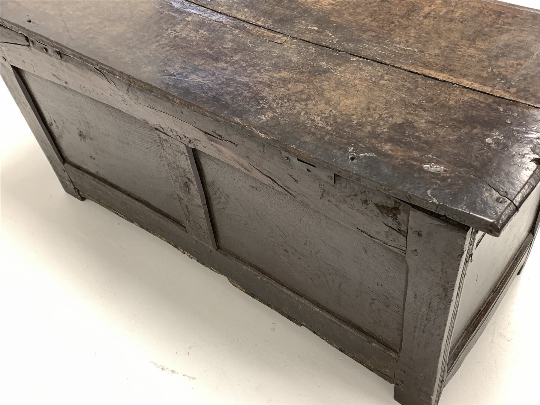 Late 17th century oak coffer, rectangular moulded top lifting to reveal interior fitted with candle - Image 3 of 5