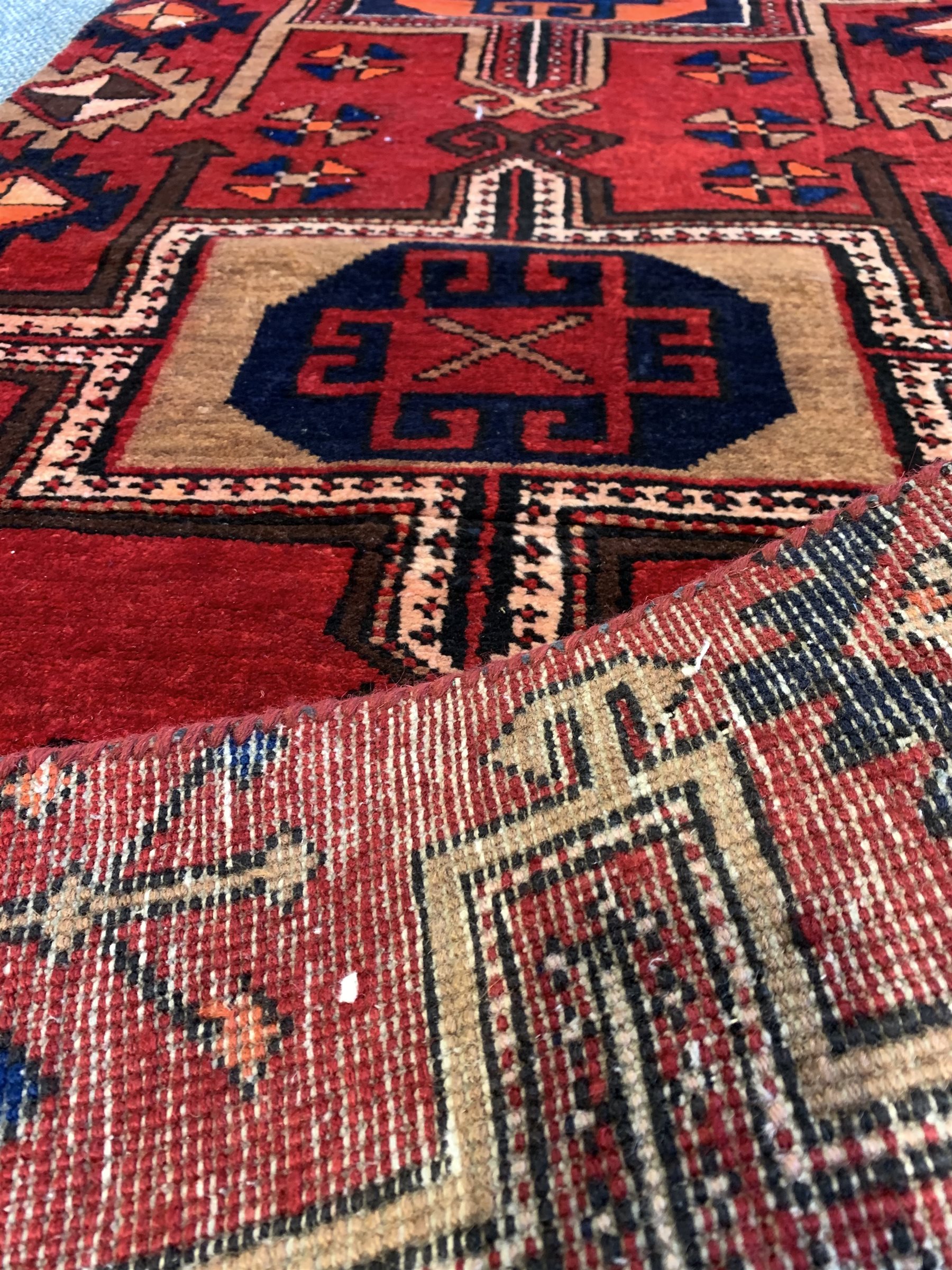 Persian Heriz red and blue ground runner, cross door design 300cm x 78cm - Image 3 of 3