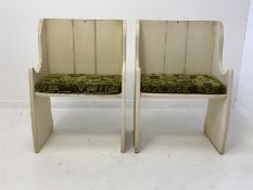 Pair of 20th century Arts and Crafts style white painted oak settles