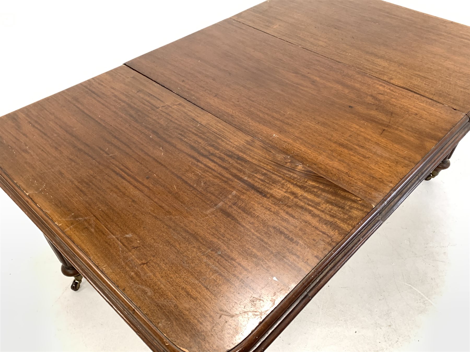 Victorian mahogany wind out extending dining table - Image 2 of 5