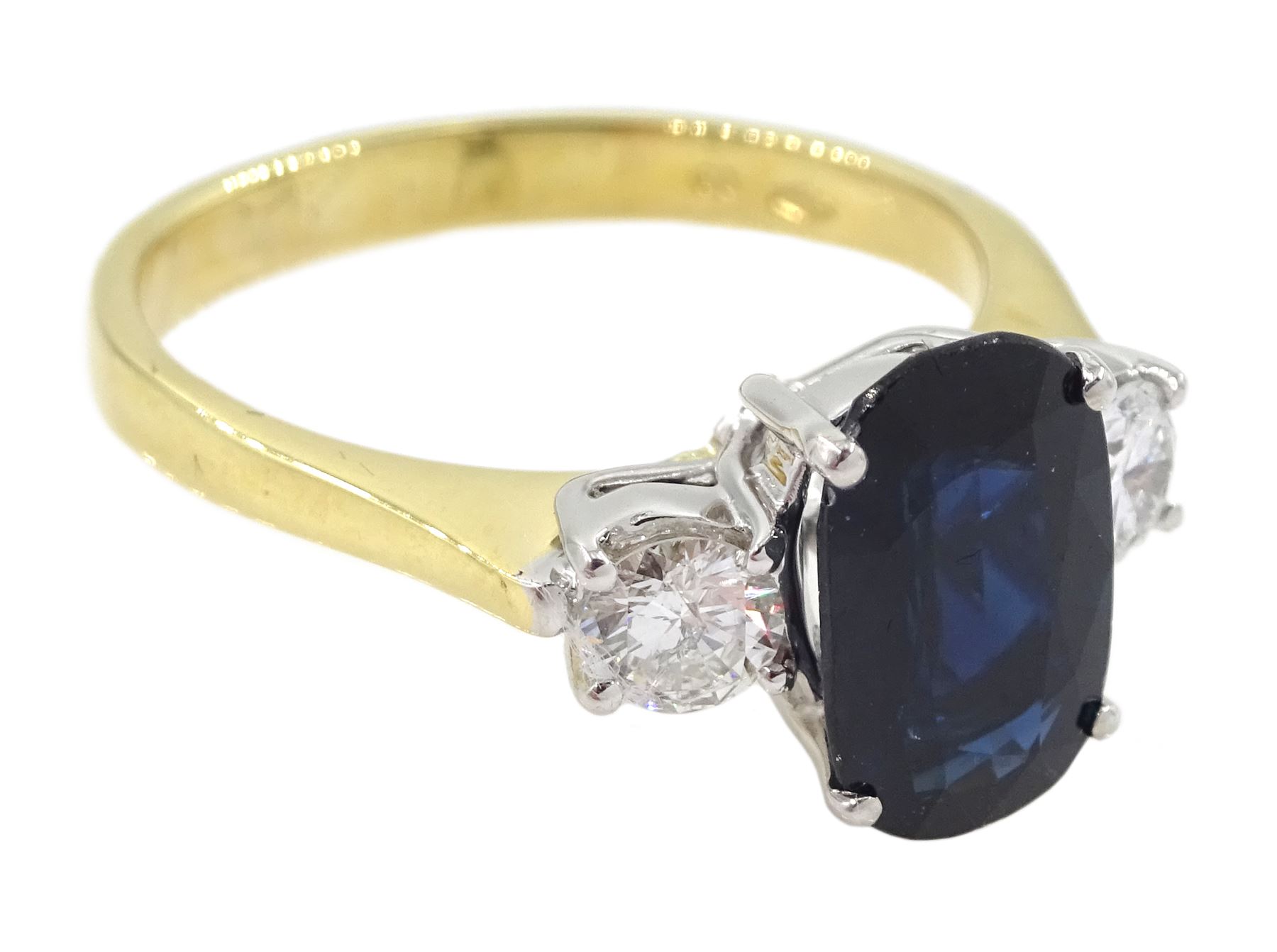 18ct gold three stone oval sapphire and round brilliant cut diamond ring - Image 3 of 4