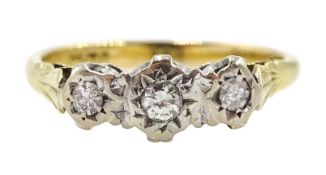 18ct gold three stone diamond ring