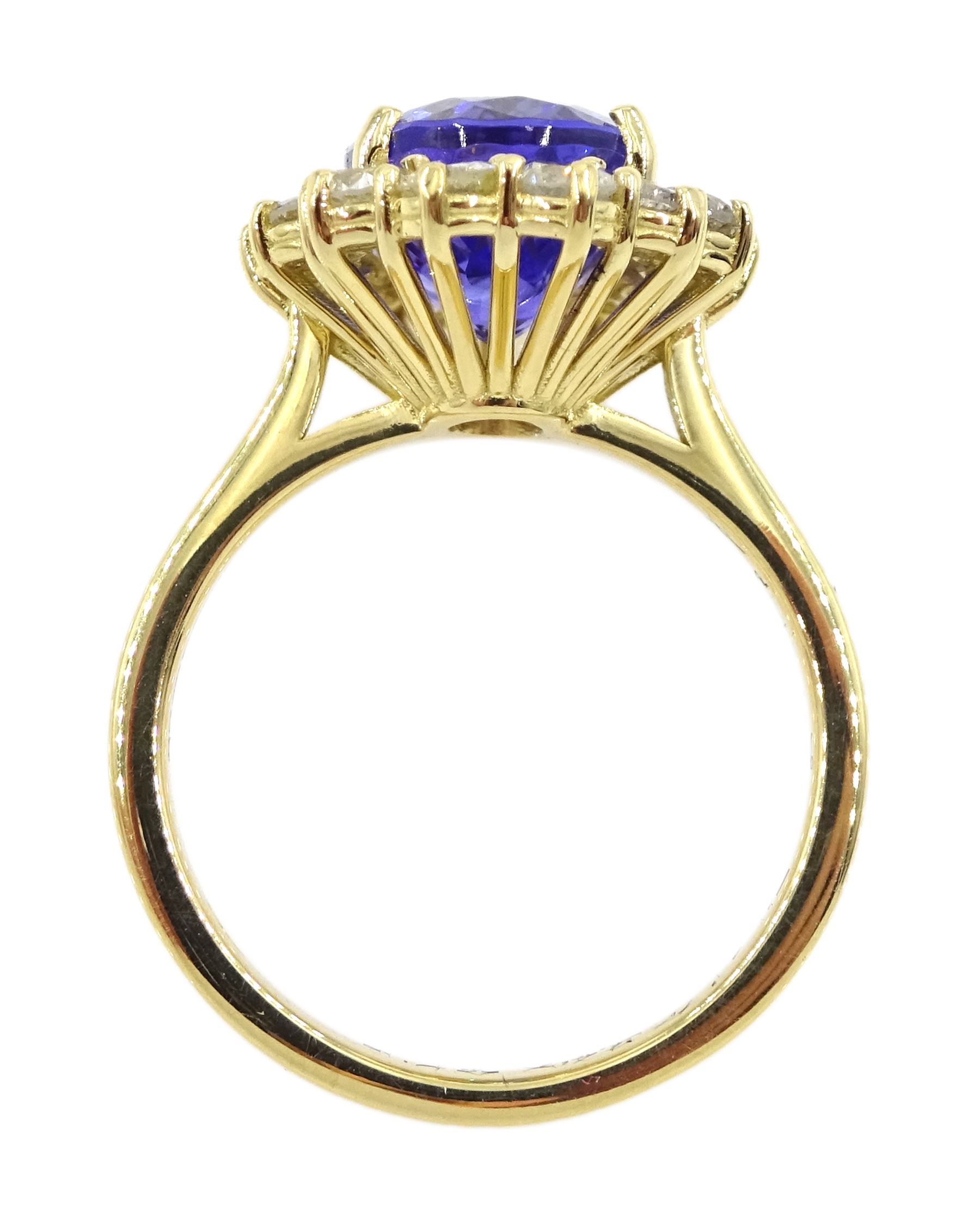 18ct gold oval tanzanite and round brilliant cut diamond cluster ring - Image 4 of 4