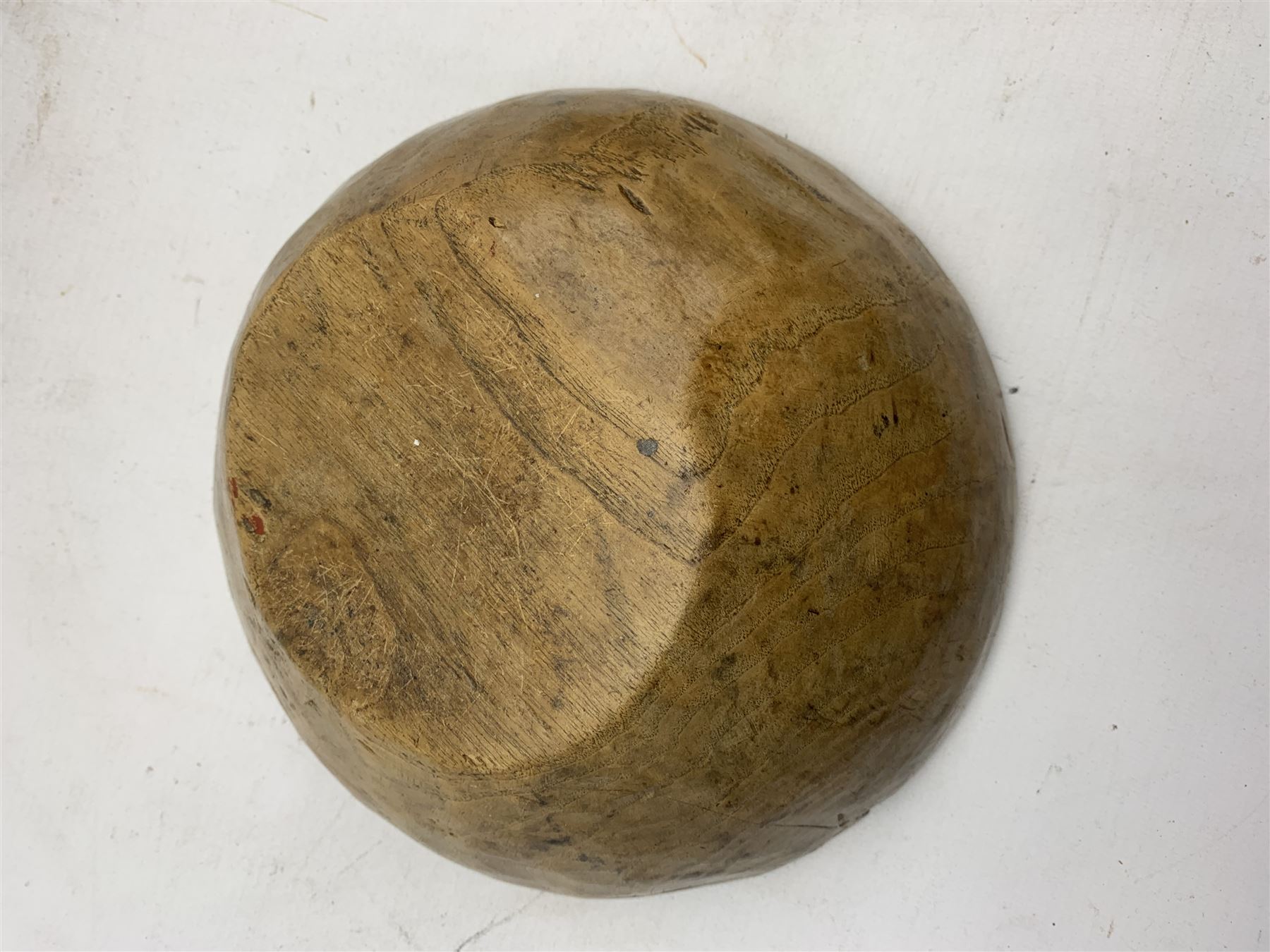 19th Century sycamore dairy bowl D26cm and a smaller bowl D20cm - Image 5 of 5