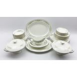 Wedgwood Westbury pattern dinner service comprising eight dinner plates