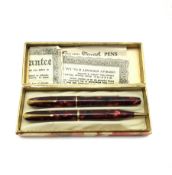 Conway Stewart "Dinkie" No. 550 fountain pen and propelling pencil set
