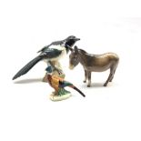 Beswick model of a Magpie No. 2305
