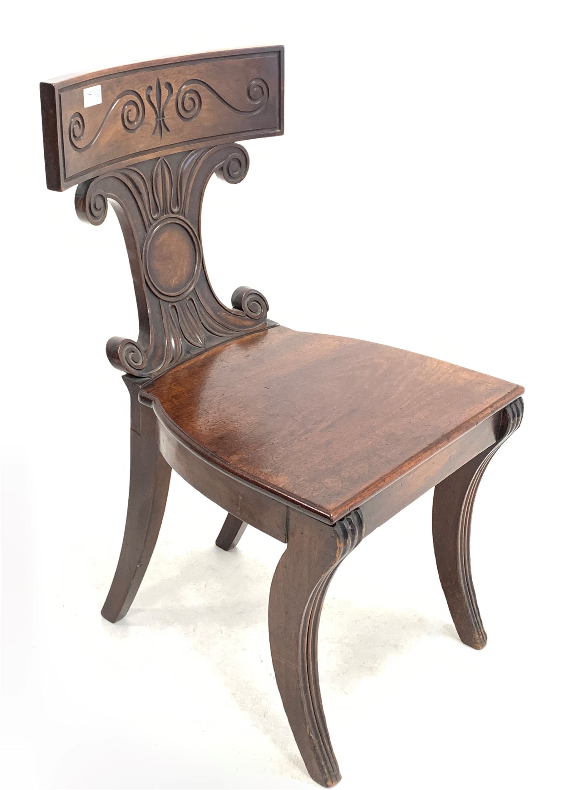 Mid 19th century Irish mahogany hall chair - Image 2 of 3