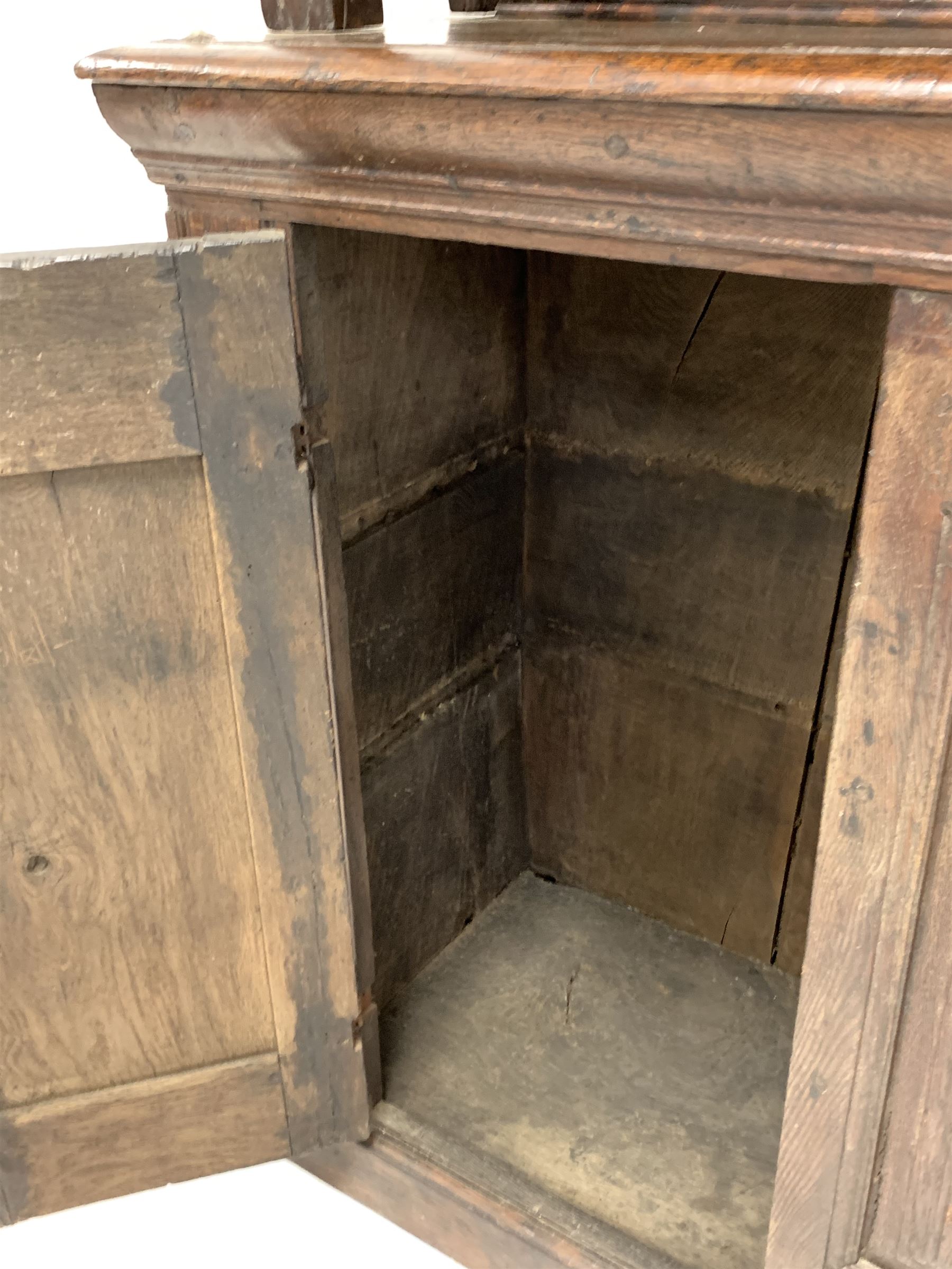 Antique welsh oak dresser - Image 2 of 6