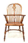 20th century yew and elm Windsor armchair