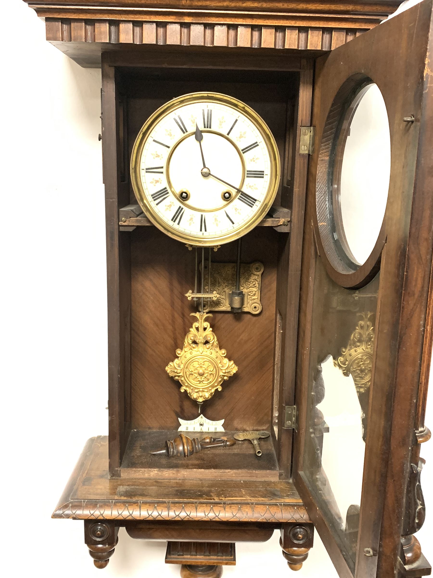 Quality Victorian walnut cased Vienna style regulator wall clock - Image 2 of 5