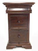 Barker & Stonehouse Grosvenor mahogany lamp table with three drawers W41cm