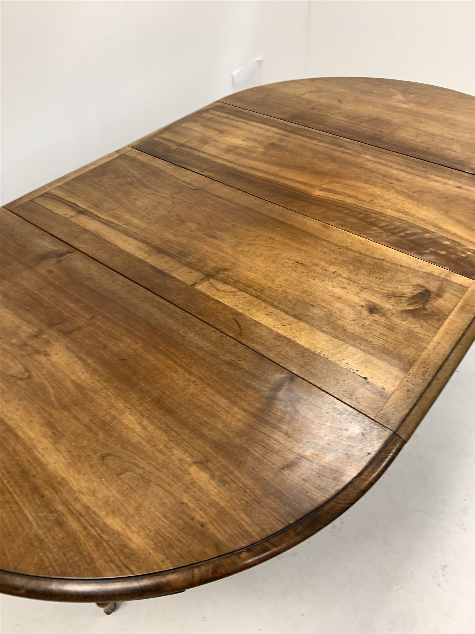 Victorian walnut oval extending dining table - Image 7 of 8