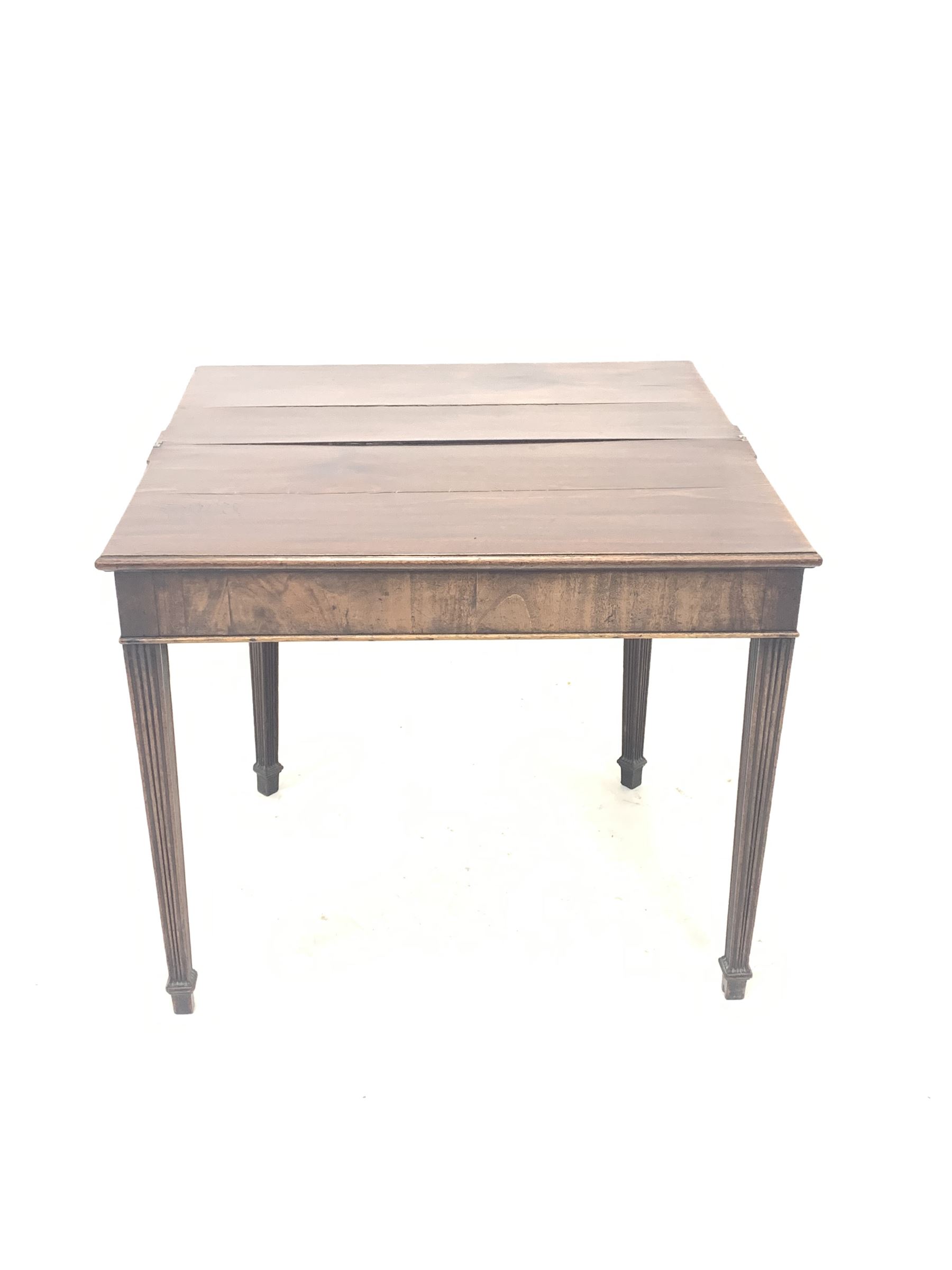 Mid 19th century Gillows design figured mahogany fold over tea table - Image 3 of 6